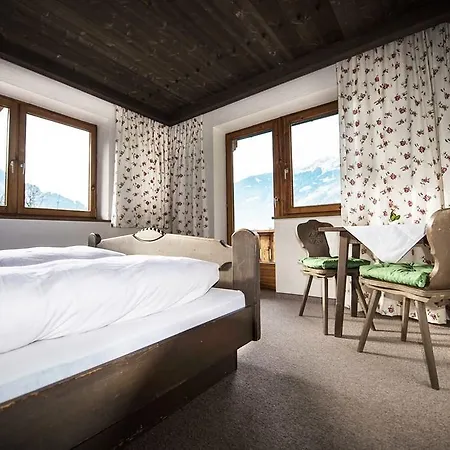 2 * Zell am Ziller